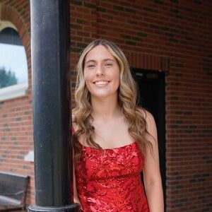 Meet your Posher, Brooke